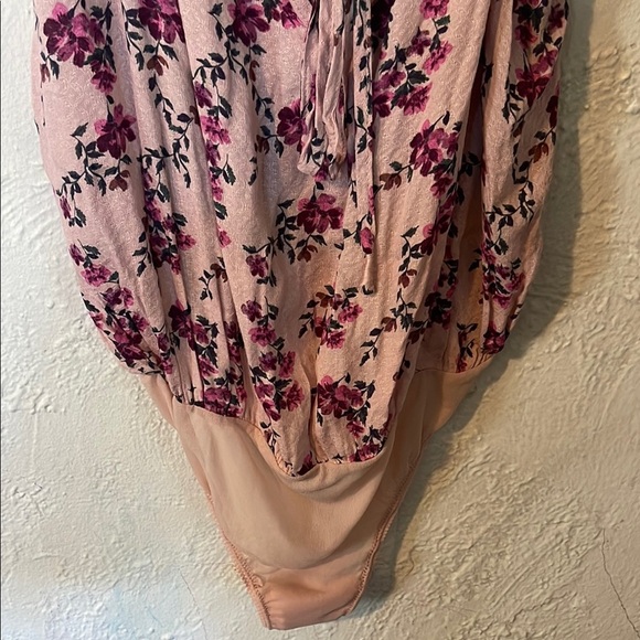 FREE PEOPLE Floral Pink Lace-Trimmed Bodysuit - Picture 5 of 7